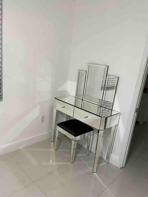 Modern Miami Oversized 3 Bedroom In Central Location מראה חיצוני תמונה