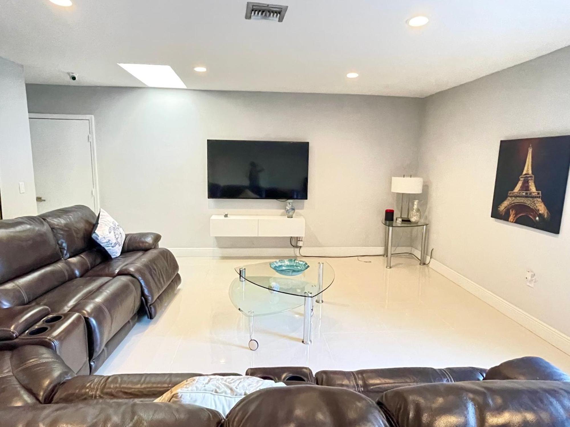 Modern Miami Oversized 3 Bedroom In Central Location מראה חיצוני תמונה